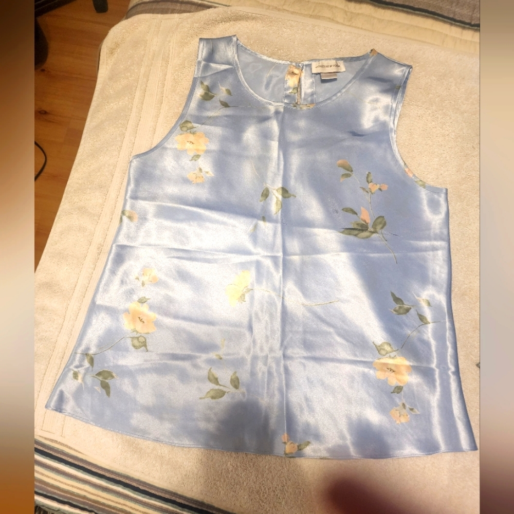 Jones New York Women's Two-Piece Pajamas - Picture 9 of 13